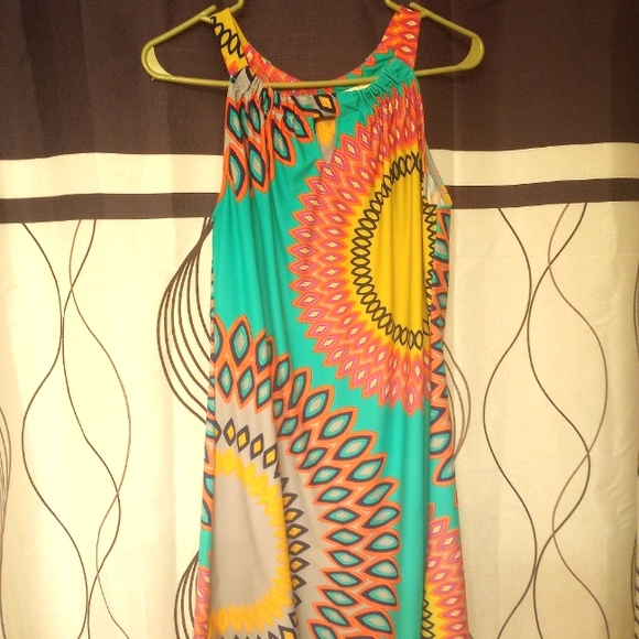 Aryeh Beautiful summer dress - Picture 1 of 3